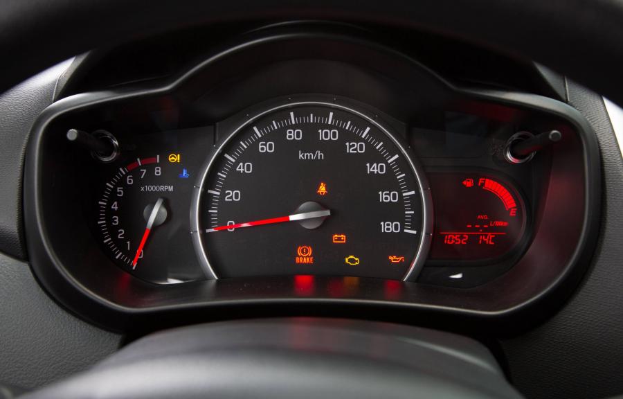  Suzuki Celerio 2014 года  (фото 18 из 28)